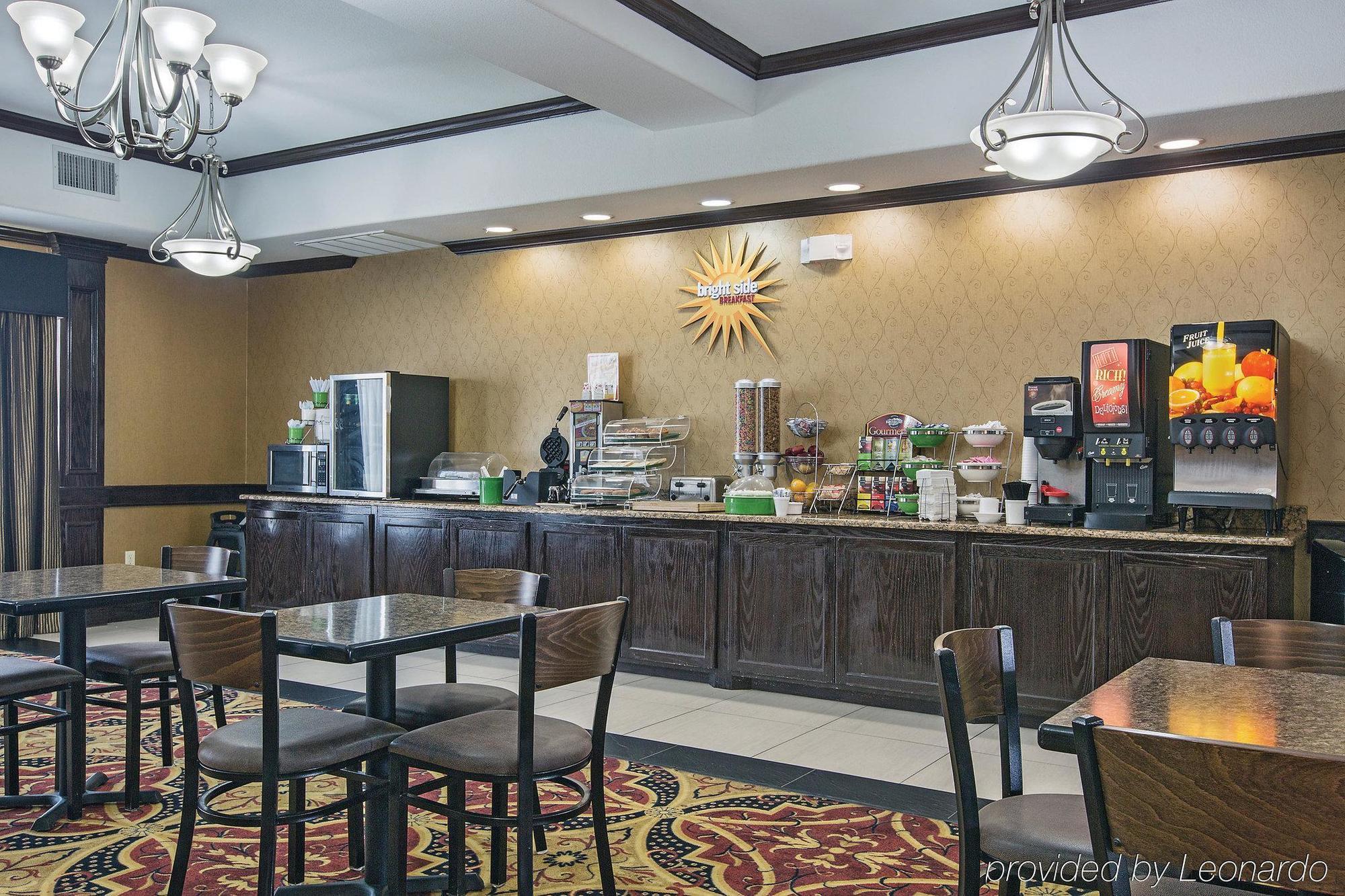 La Quinta Inn And Suites Joshua 外观 照片