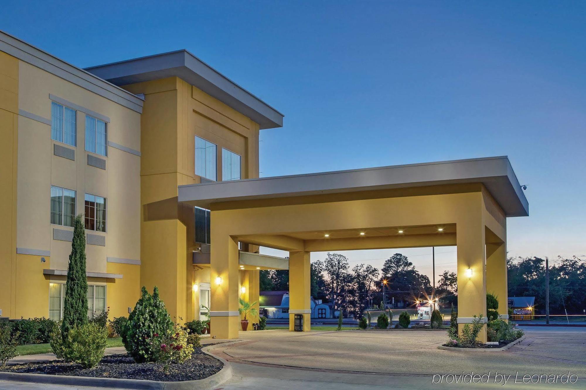 La Quinta Inn And Suites Joshua 外观 照片